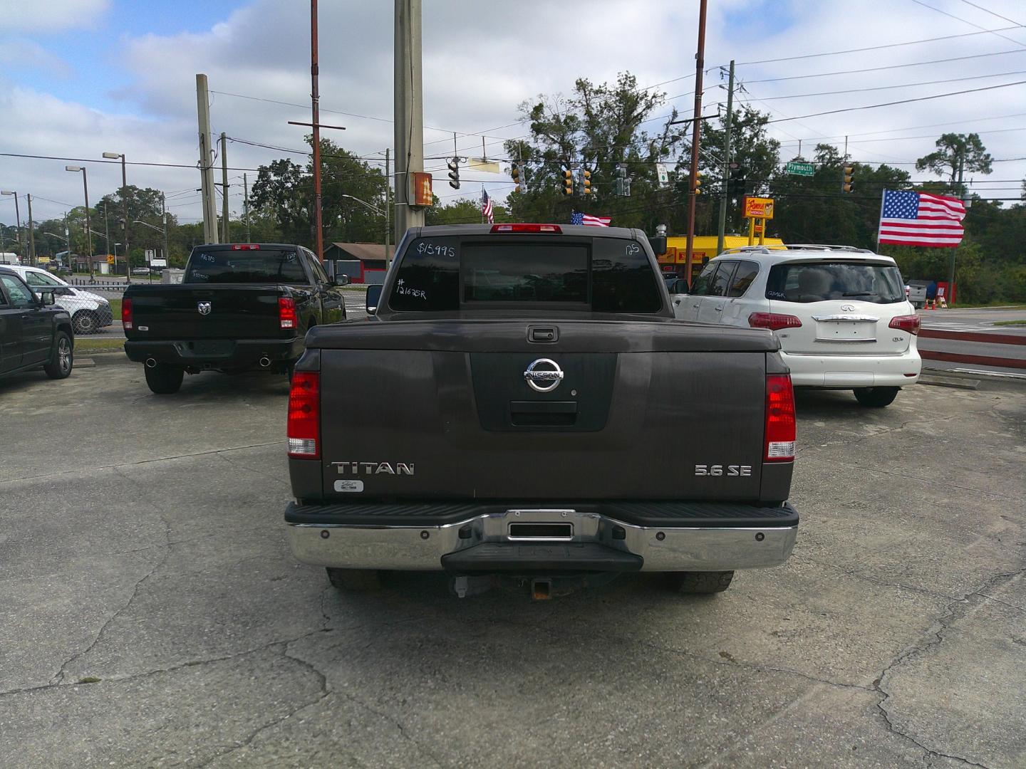 2008 GRY NISSAN TITAN SE; LE; XE (1N6BA07D38N) , located at 1200 Cassat Avenue, Jacksonville, FL, 32205, (904) 695-1885, 30.302404, -81.731033 - Photo#3